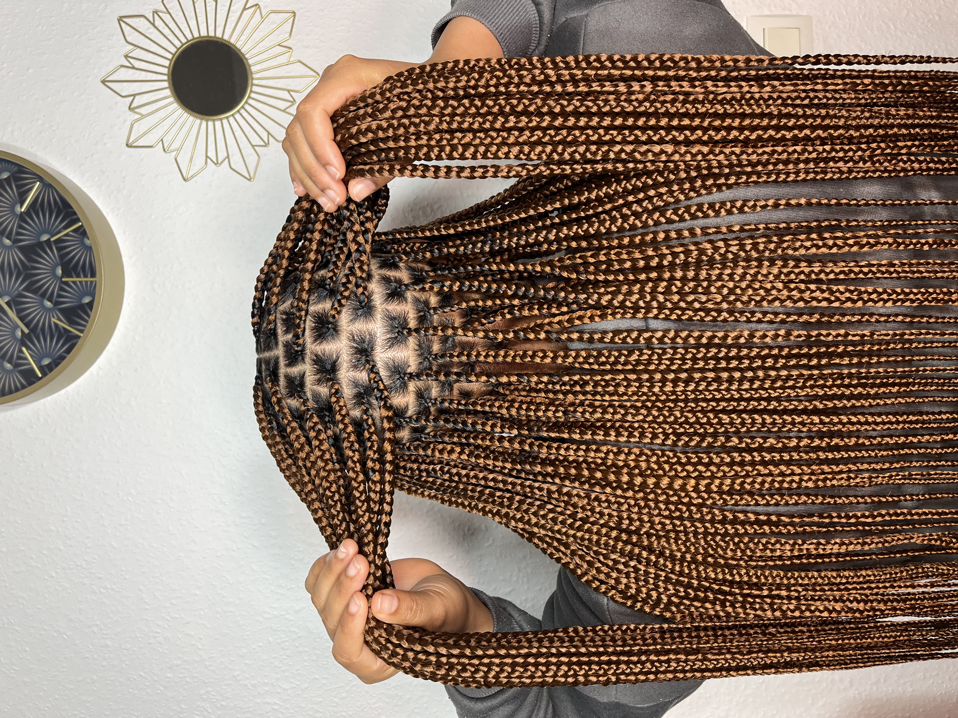 Confection de perruque en tresses